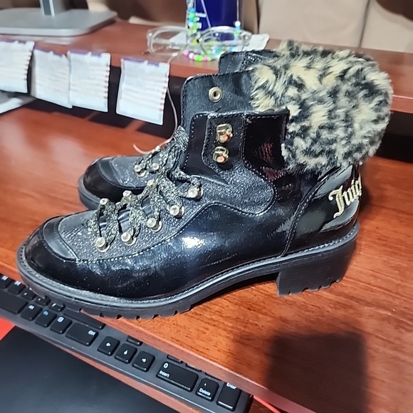 Juicy Couture Indulgence Faux Fur Combat Boots (Size 9.5M) - Picture 5 of 8